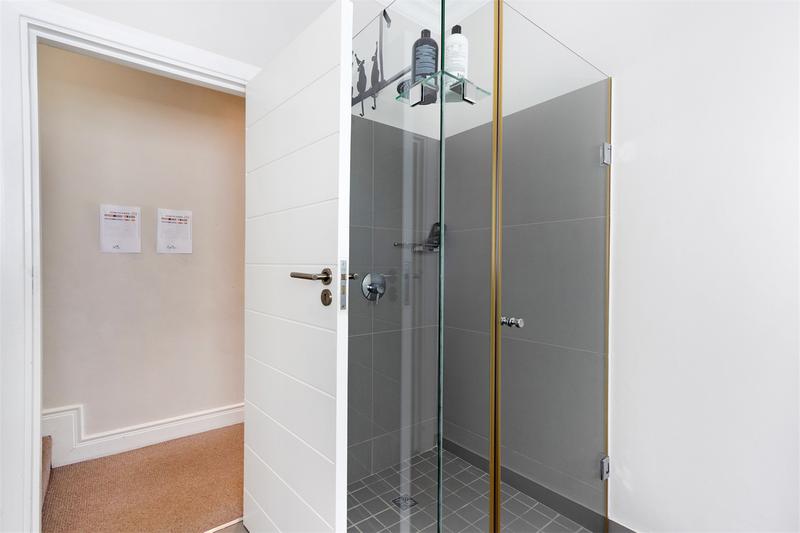 3 Bedroom Property for Sale in Claremont Upper Western Cape
